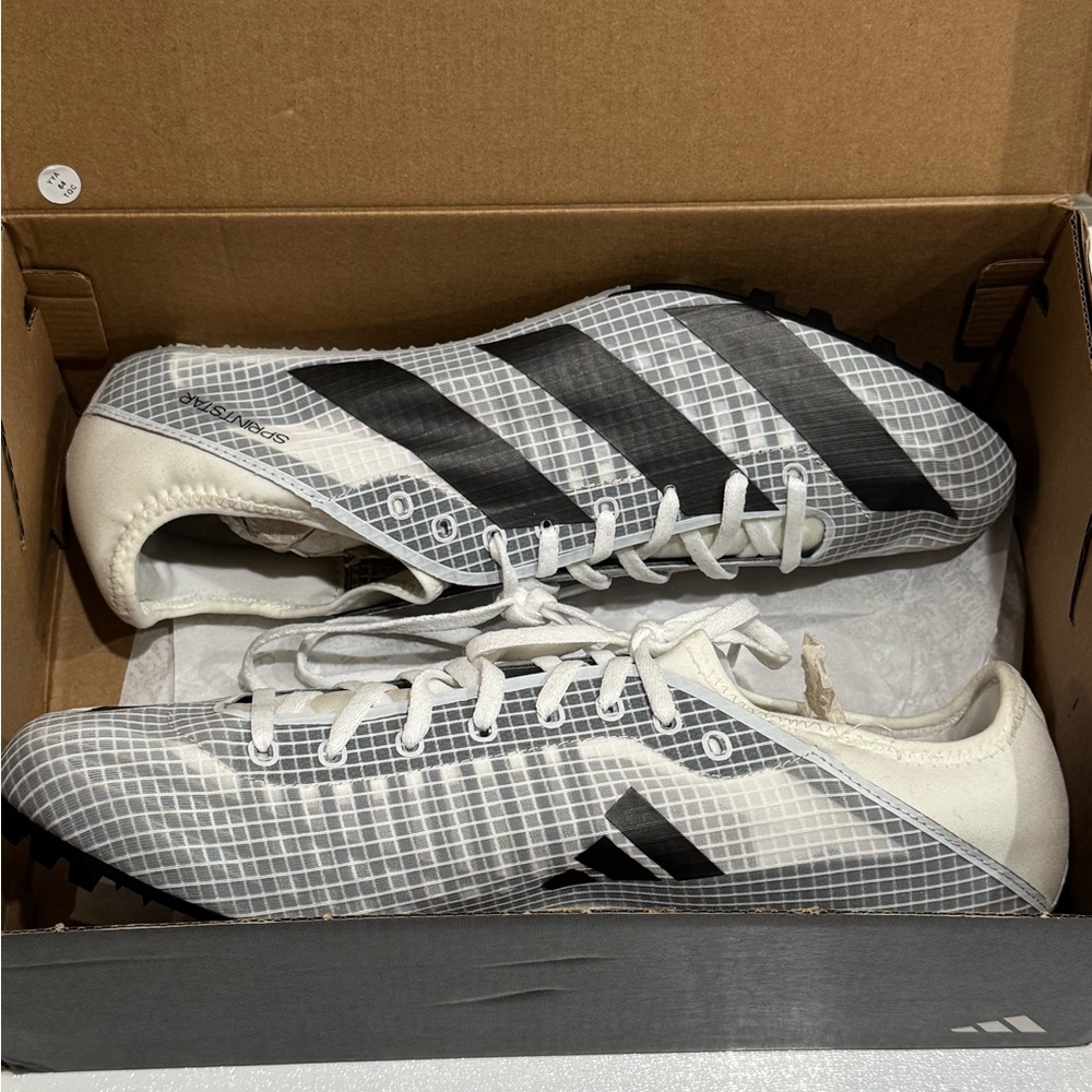 Track and field shoes